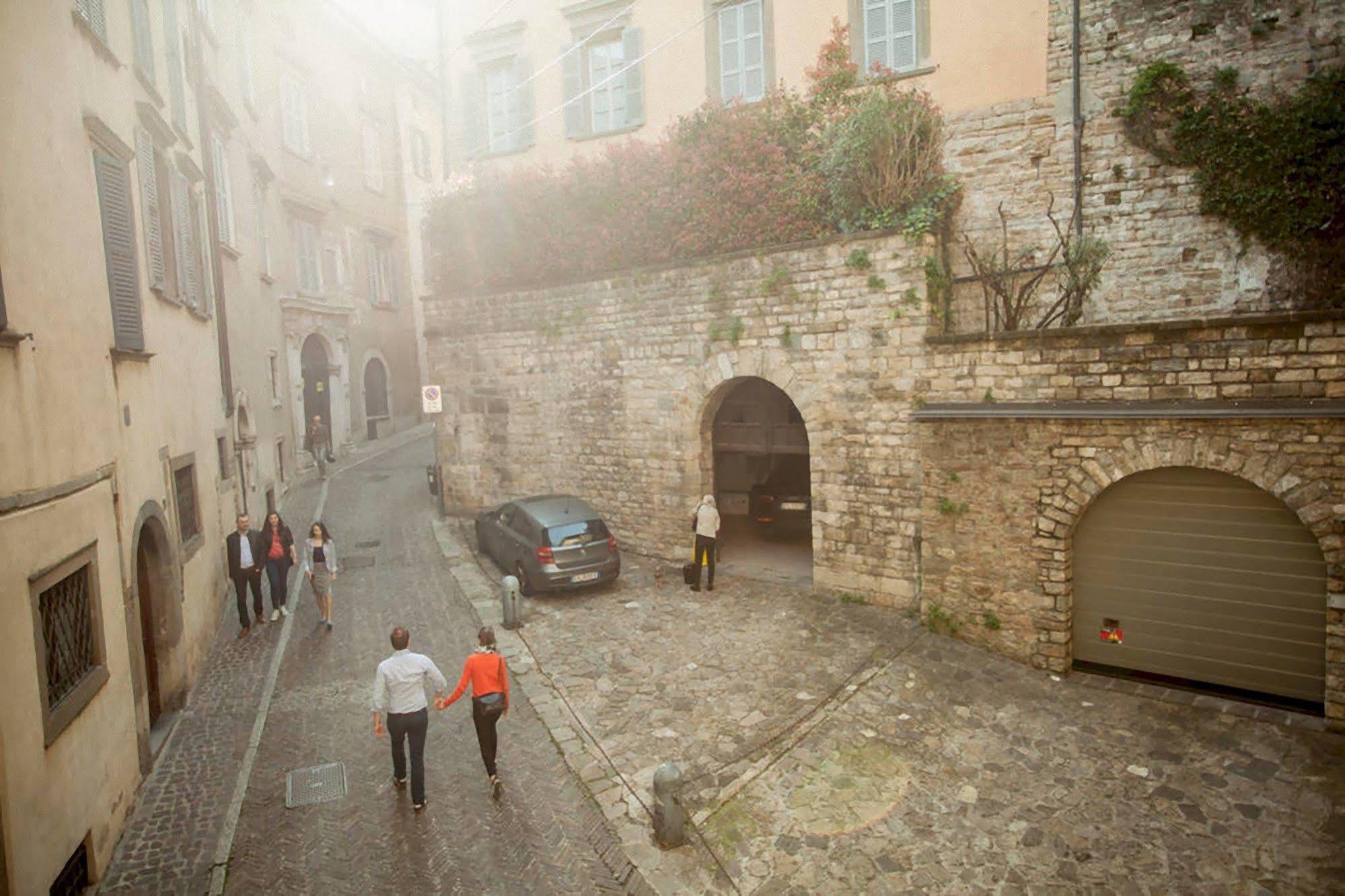 Dream House Apartment Bergamo Bagian luar foto